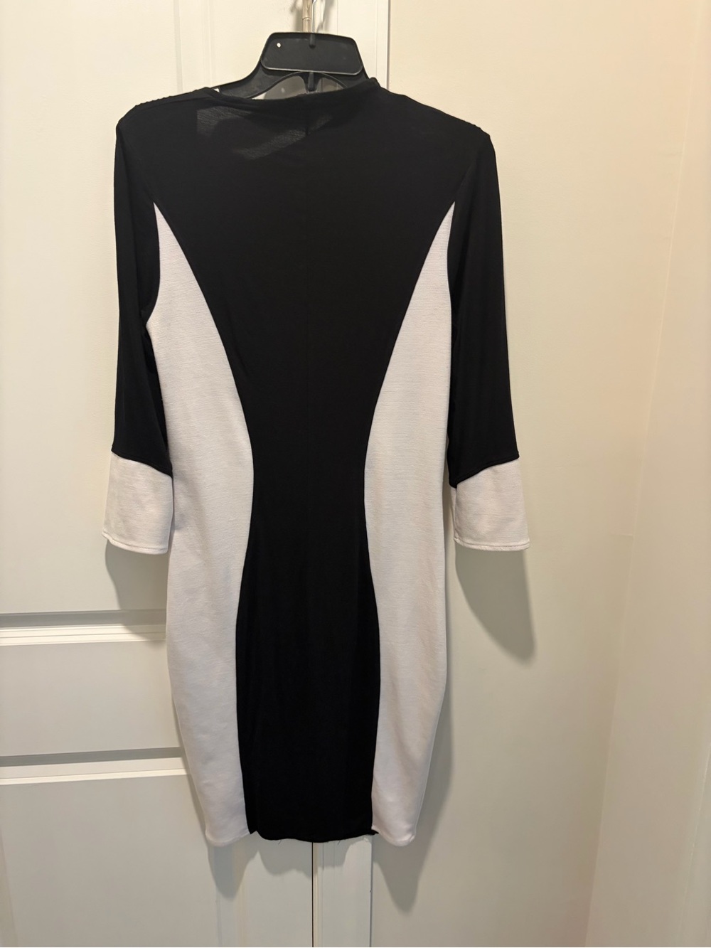 Astars Black and White Long Sleeve Colorblock Dress